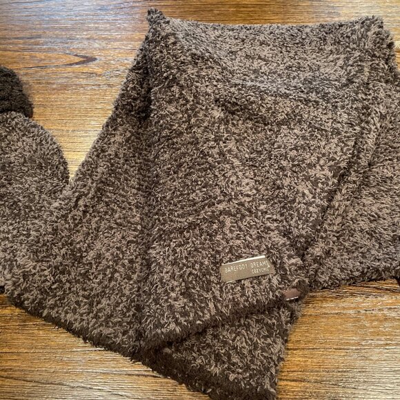 NWT Barefoot Dreams Pom Pom Beanie + Scarf Set CozyChic Knit Espresso/Cocoa - Picture 4 of 7